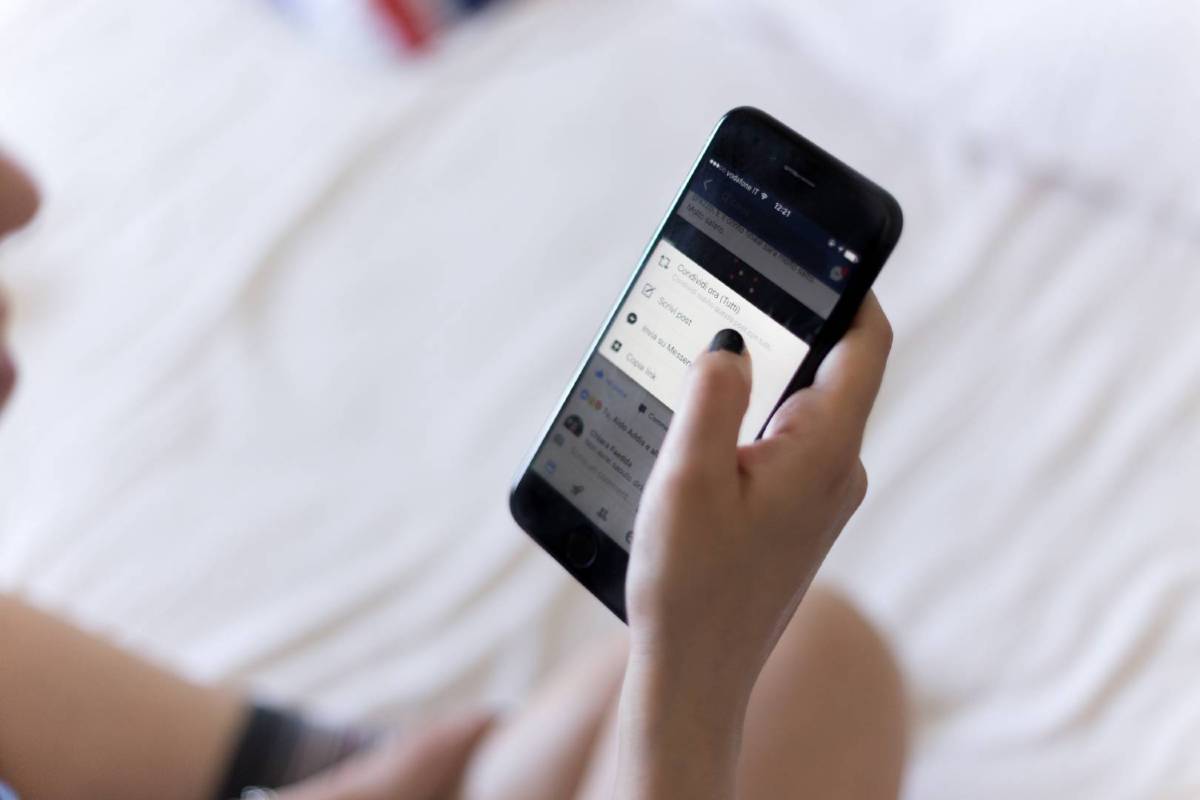 Facebook te va intreaba daca ai citit articolul caruia vrei sa-i dai&nbsp;share